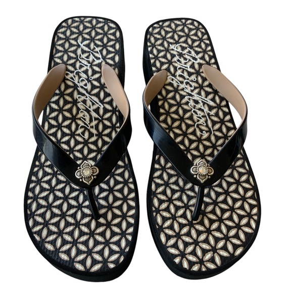 BRIGHTON Wedge Sandals Size 8 With Dust Bag Black Wedge Flip Flops Brand New - Picture 6 of 9